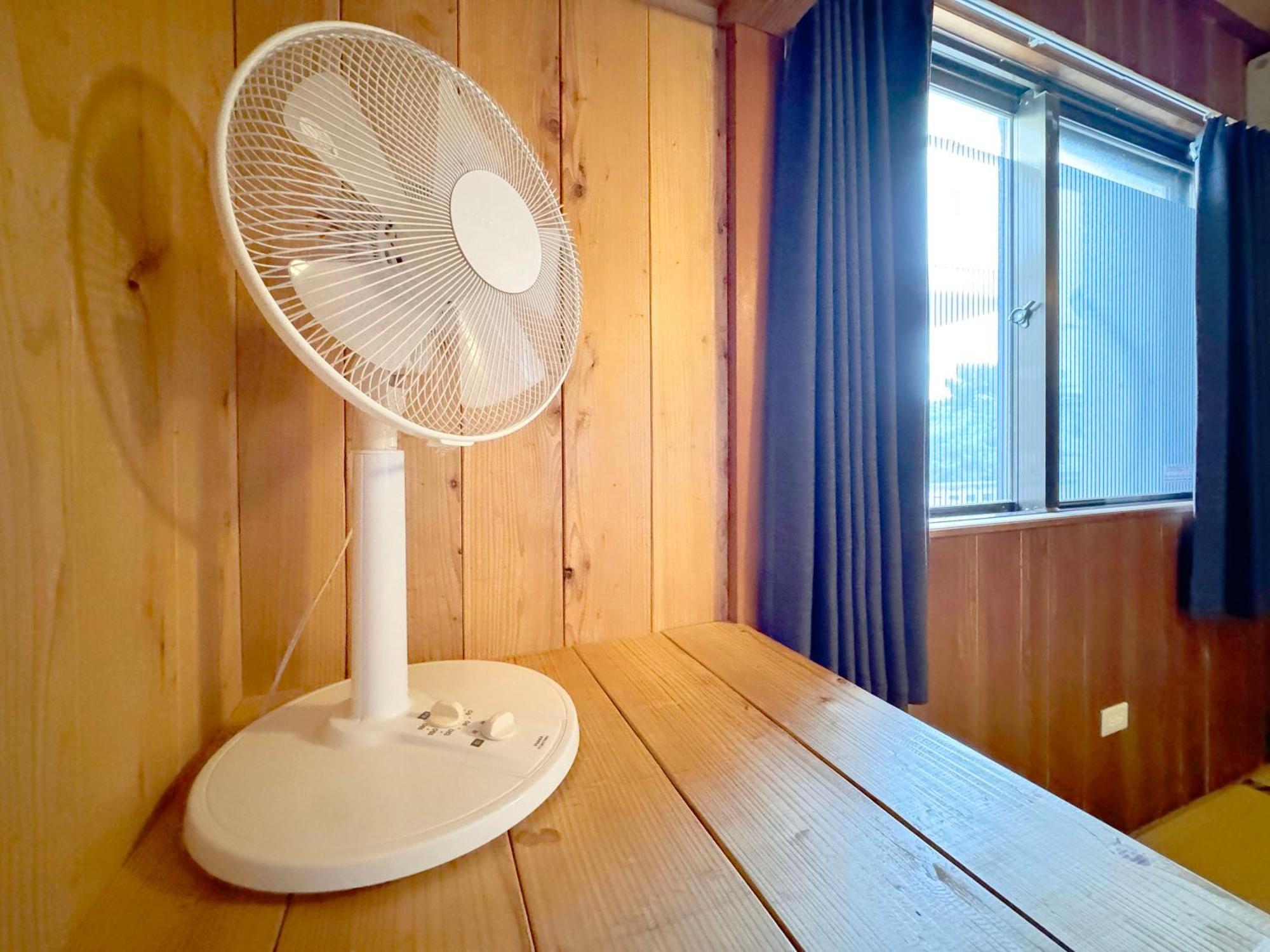 Guesthouse Asibina Ishigaki  Exteriör bild